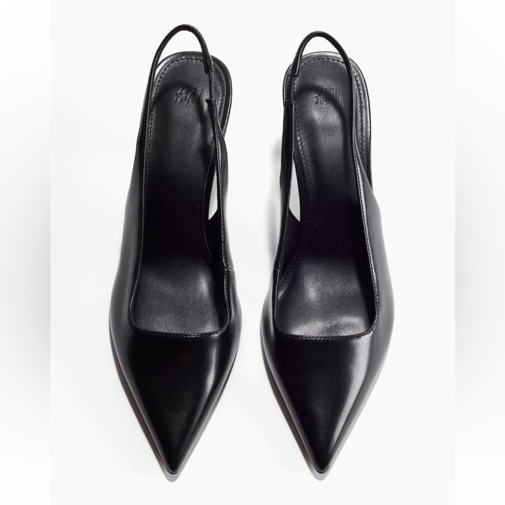 Black pointed sling back pumps